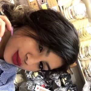 Meet your Posher, Perla